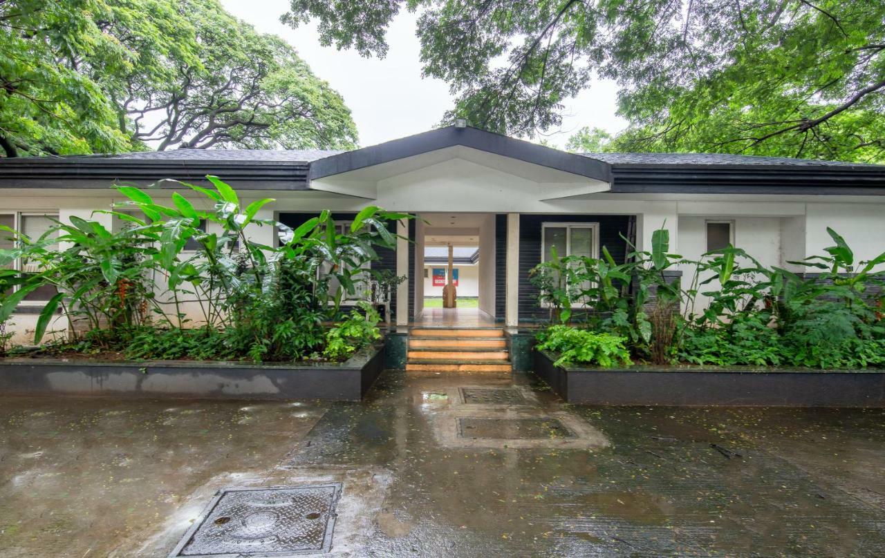 Mint Koregaon Park Next To Osho Ashram Pune Exterior photo